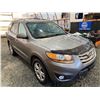 Image 9 : PARKSVILLE - 2011 HYUNDAI SANTA FE GREY 137928 KMS - P038101