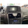 Image 53 : PARKSVILLE - 2014 CHRYSLER TOWN AND COUNTRY WHITE  235345 KMS - D231156