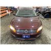 Image 7 : PARKSVILLE - 2013 VOLKSWAGEN PASSAT RED 159556 KMS - D075125
