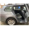 Image 40 : PARKSVILLE - 2016 VOLKSWAGEN GOLF SPORTWAGEN GREY 126097 KMS - "REPO UNIT" J521959