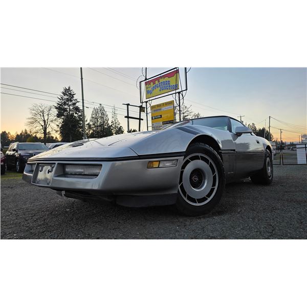 DUNCAN - 1984 CHEVROLET CORVETTE SILVER  128080 KMS - D117474