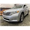 Image 2 : PARKSVILLE - 2009 TOYOTA VENZA SILVER 215394 KMS - D018794