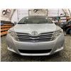 Image 5 : PARKSVILLE - 2009 TOYOTA VENZA SILVER 215394 KMS - D018794