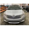 Image 6 : PARKSVILLE - 2009 TOYOTA VENZA SILVER 215394 KMS - D018794