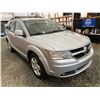 Image 9 : PARKSVILLE - 2009 DODGE JOURNEY SILVER 177799 KMS - B165044