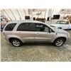 Image 12 : PARKSVILLE - 2005 CHEVY EQUINOX  SILVER 172836 KMS - B006364