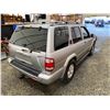 Image 16 : PARKSVILLE - 2002 NISSAN PATHFINDER SILVER 266761 KMS - B704909