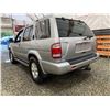 Image 20 : PARKSVILLE - 2002 NISSAN PATHFINDER SILVER 266761 KMS - B704909