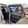 Image 41 : PARKSVILLE - 2002 NISSAN PATHFINDER SILVER 266761 KMS - B704909