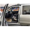 Image 45 : PARKSVILLE - 2002 NISSAN PATHFINDER SILVER 266761 KMS - B704909