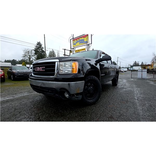 DUNCAN - 2008 GMC SIERRA BLACK  257951 KMS - D133760 - "No Reserve"