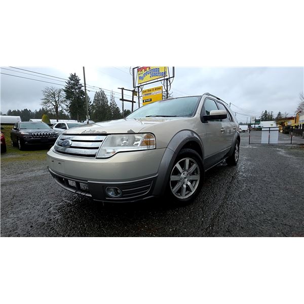 DUNCAN - 2009 FORD TAURUS X GOLD  218796 KMS - DA05914