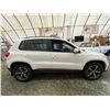 Image 11 : PARKSVILLE - 2016 VOLKSWAGEN TIGUAN WHITE 141167 KMS - D594713