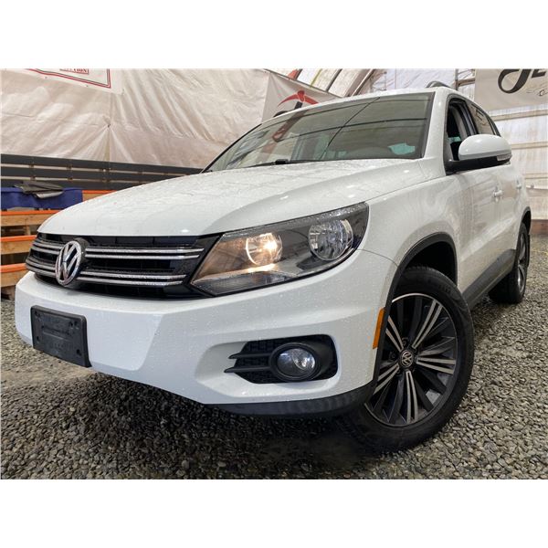 PARKSVILLE - 2016 VOLKSWAGEN TIGUAN WHITE 141167 KMS - D594713