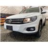Image 2 : PARKSVILLE - 2016 VOLKSWAGEN TIGUAN WHITE 141167 KMS - D594713