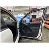 Image 37 : PARKSVILLE - 2016 VOLKSWAGEN TIGUAN WHITE 141167 KMS - D594713