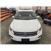 Image 7 : PARKSVILLE - 2016 VOLKSWAGEN TIGUAN WHITE 141167 KMS - D594713