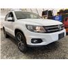 Image 8 : PARKSVILLE - 2016 VOLKSWAGEN TIGUAN WHITE 141167 KMS - D594713