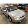 Image 10 : PARKSVILLE - 2004 HONDA ACCORD SILVER 284720 KMS - D800455