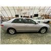 Image 11 : PARKSVILLE - 2004 HONDA ACCORD SILVER 284720 KMS - D800455