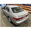 Image 22 : PARKSVILLE - 2004 HONDA ACCORD SILVER 284720 KMS - D800455