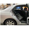 Image 39 : PARKSVILLE - 2004 HONDA ACCORD SILVER 284720 KMS - D800455