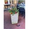 Image 3 : Group - Outdoor planters - (x8)