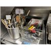 Image 1 : Group - Restaurant knives, utensils, trays, etc.