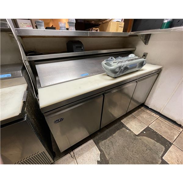 EFI Refrigerated commercial stainless steel prep table on wheels - 70x30x42" (Table height 35") - Te