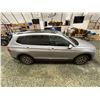 Image 13 : PARKSVILLE - 2021 VW TIGUAN SILVER 146,836 KMS AWD - D038706