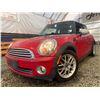 Image 1 : PARKSVILLE - 2008 MINI COOPER RED 109890 KMS - DU65360