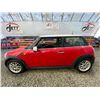Image 22 : PARKSVILLE - 2008 MINI COOPER RED 109890 KMS - DU65360