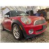 Image 8 : PARKSVILLE - 2008 MINI COOPER RED 109890 KMS - DU65360
