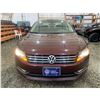 Image 6 : PARKSVILLE - 2013 VOLKSWAGEN PASSAT RED 159556 KMS - D075125