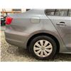 Image 27 : PARKSVILLE - 2013 VOLKSWAGEN JETTA SILVER 160877 KMS - D306653
