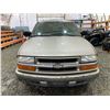 Image 6 : PARKSVILLE - 2004 CHEVROLET BLAZER GOLD 269128 KMS - B120330