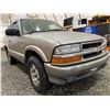 Image 8 : PARKSVILLE - 2004 CHEVROLET BLAZER GOLD 269128 KMS - B120330