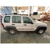 Image 12 : PARKSVILLE - 2003 JEEP LIBERTY WHITE 173625 MILES - B669714