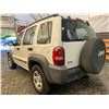 Image 17 : PARKSVILLE - 2003 JEEP LIBERTY WHITE 173625 MILES - B669714