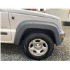 Image 22 : PARKSVILLE - 2003 JEEP LIBERTY WHITE 173625 MILES - B669714