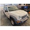 Image 9 : PARKSVILLE - 2003 JEEP LIBERTY WHITE 173625 MILES - B669714
