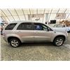 Image 11 : PARKSVILLE - 2005 CHEVY EQUINOX  SILVER 172836 KMS - B006364