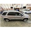 Image 13 : PARKSVILLE - 2005 CHEVY EQUINOX  SILVER 172836 KMS - B006364