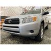 Image 2 : PARKSVILLE - 2008 TOYOTA RAV4 SILVER  143498 KMS - D130718