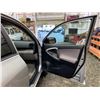 Image 37 : PARKSVILLE - 2008 TOYOTA RAV4 SILVER  143498 KMS - D130718