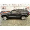 Image 23 : PARKSVILLE - 2005 JEEP GRAND CHEROKEE BLACK 374779 KMS - D632555