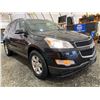 Image 8 : PARKSVILLE - 2010 CHEVROLET TRAVERSE BLACK 247154 KMS - B230167