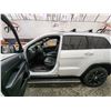 Image 50 : PARKSVILLE - 2018 JEEP CHEROKEE, WHITE, 164259 KMS, FOUR WHEEL DRIVE. - D398157