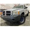Image 1 : PARKSVILLE - 2005 DODGE DAKOTA SILVER 410969 KMS - D261291