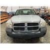 Image 6 : PARKSVILLE - 2005 DODGE DAKOTA SILVER 410969 KMS - D261291